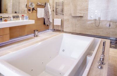 Luxury Bathtub in Spa-like Setting